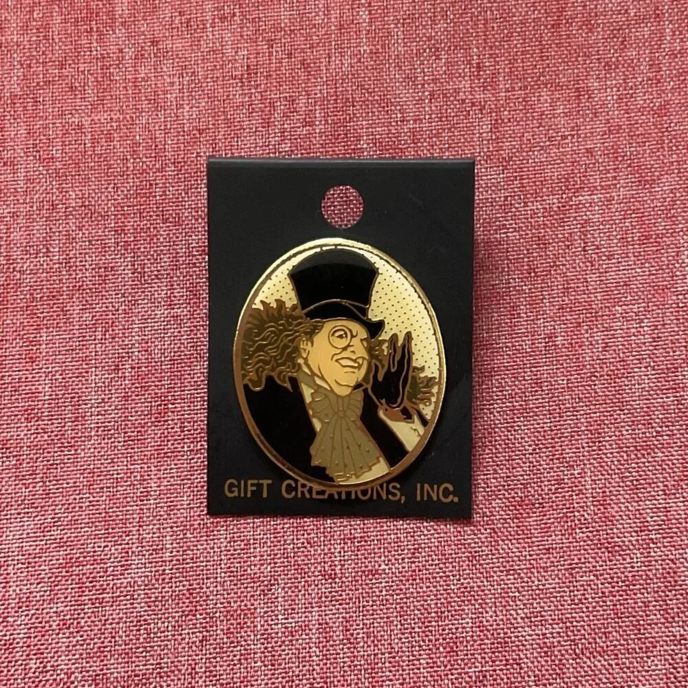 NEW DC COMICS BATHMAN PENGIUN VINTAGE 1990S CHARACTER PIN GOTHAM CITY